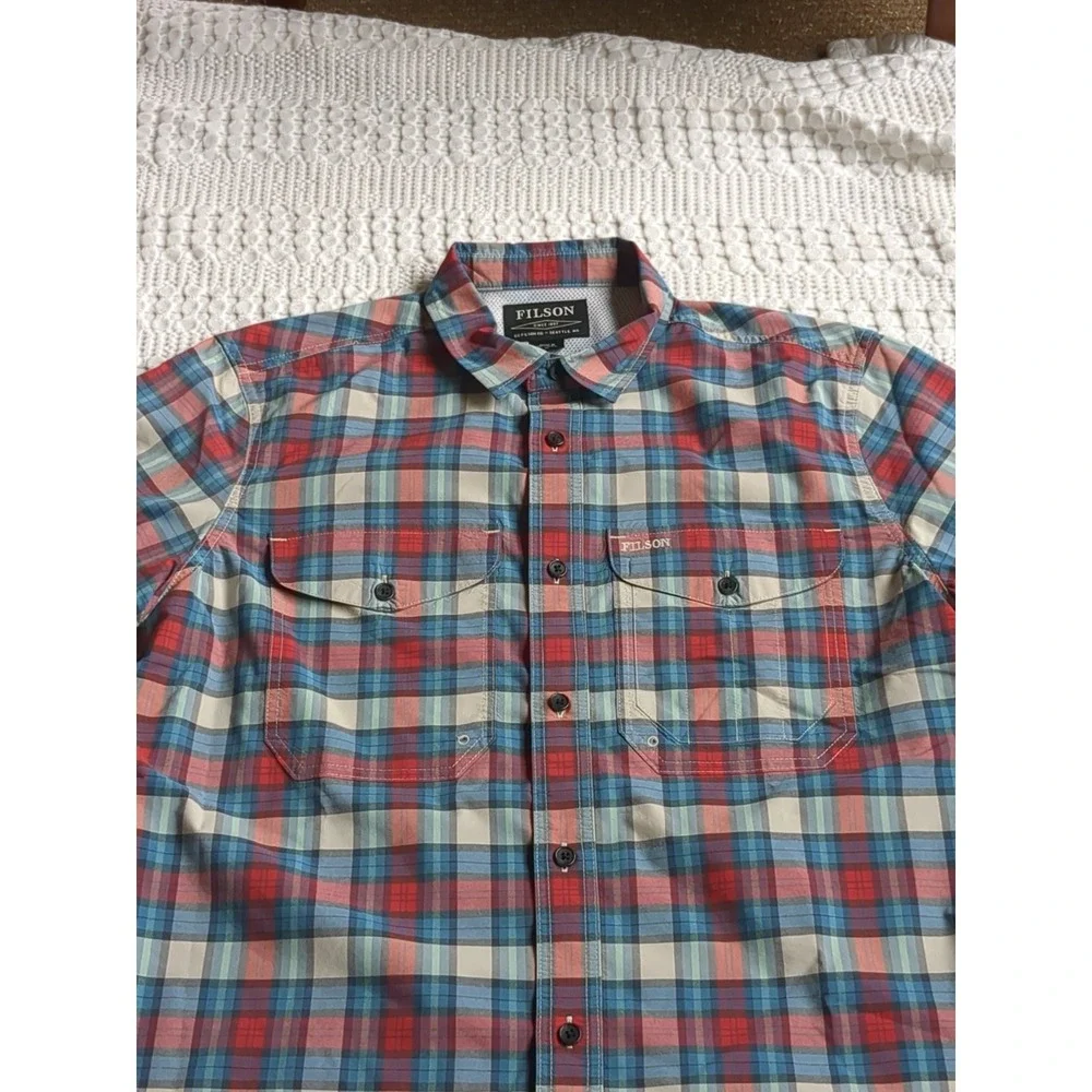 Filson Twin Lakes Sport Shirt Plaid Vented Short Sleeve Button Blue Red Medium